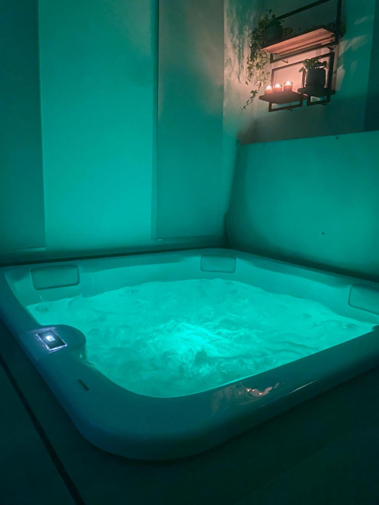ז'וקה Logement Avec Jacuzzi מראה חיצוני תמונה