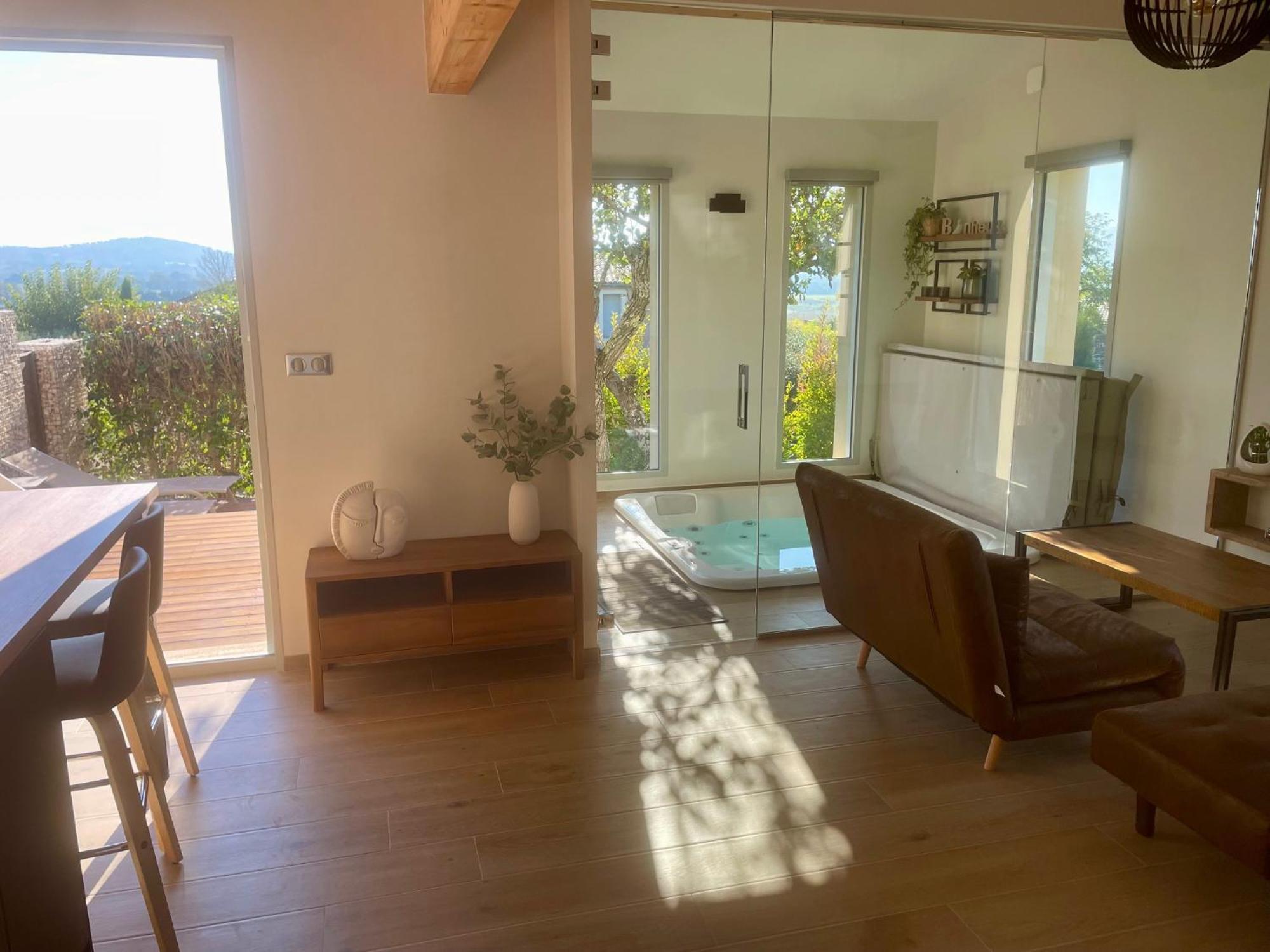 ז'וקה Logement Avec Jacuzzi מראה חיצוני תמונה